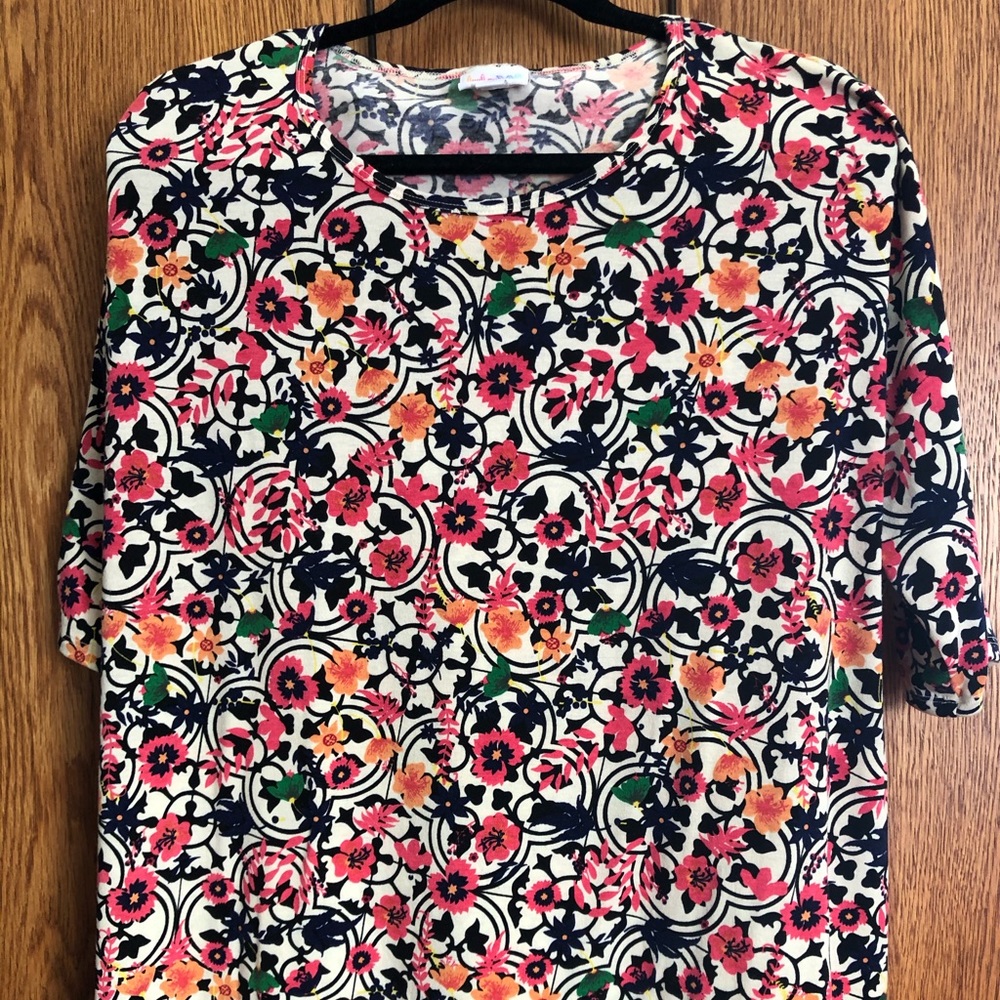 Lularoe Irma large